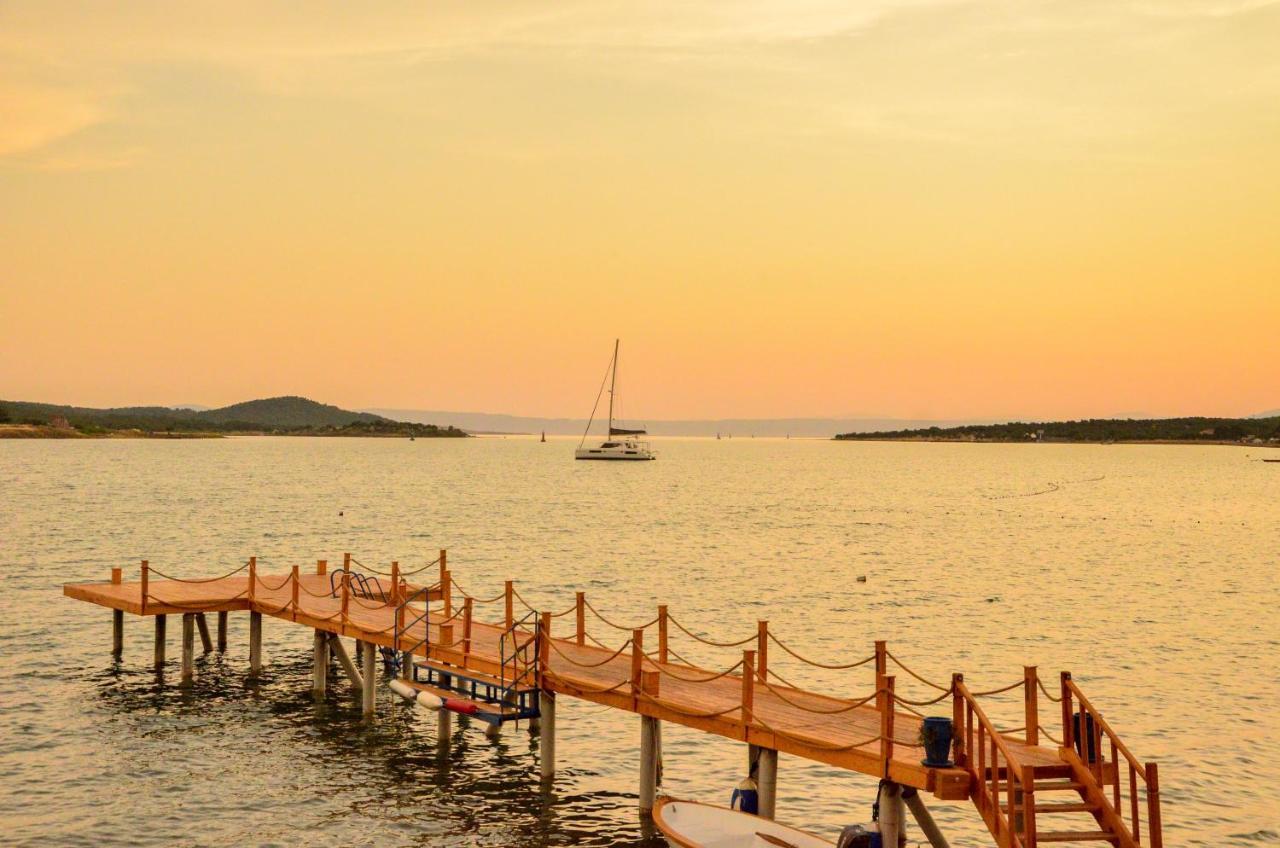Cunda Panorama Otel Аявали Екстериор снимка