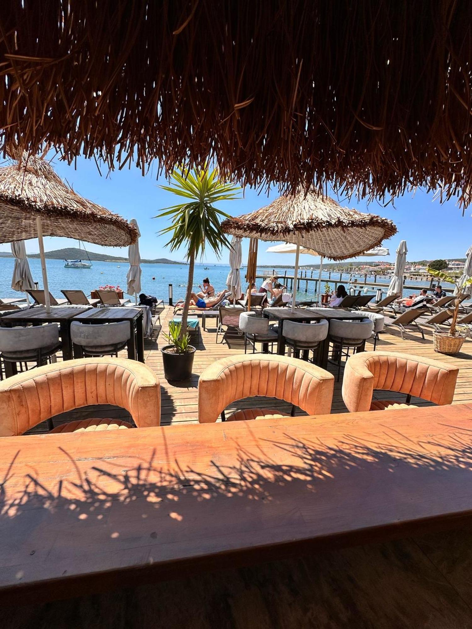 Cunda Panorama Otel Аявали Екстериор снимка