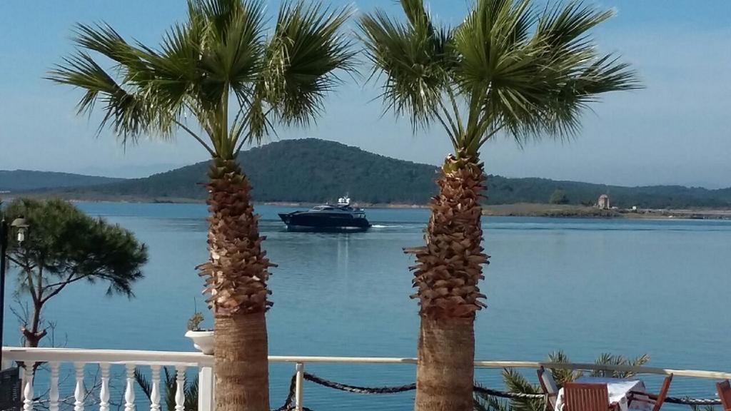 Cunda Panorama Otel Аявали Екстериор снимка